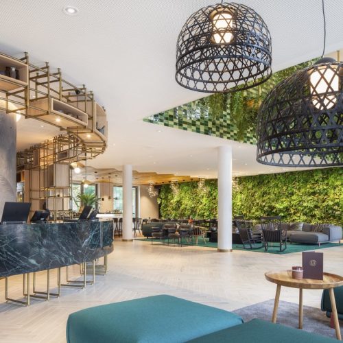 sempergreenwall-indoor-3-900x900